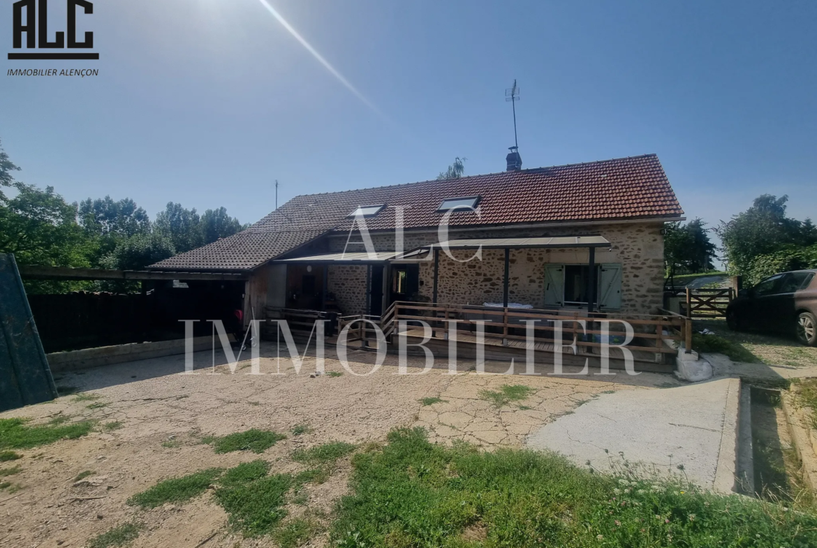 Maison de 103m2 avec 3 hectares de terrain à Mortagne-au-Perche 