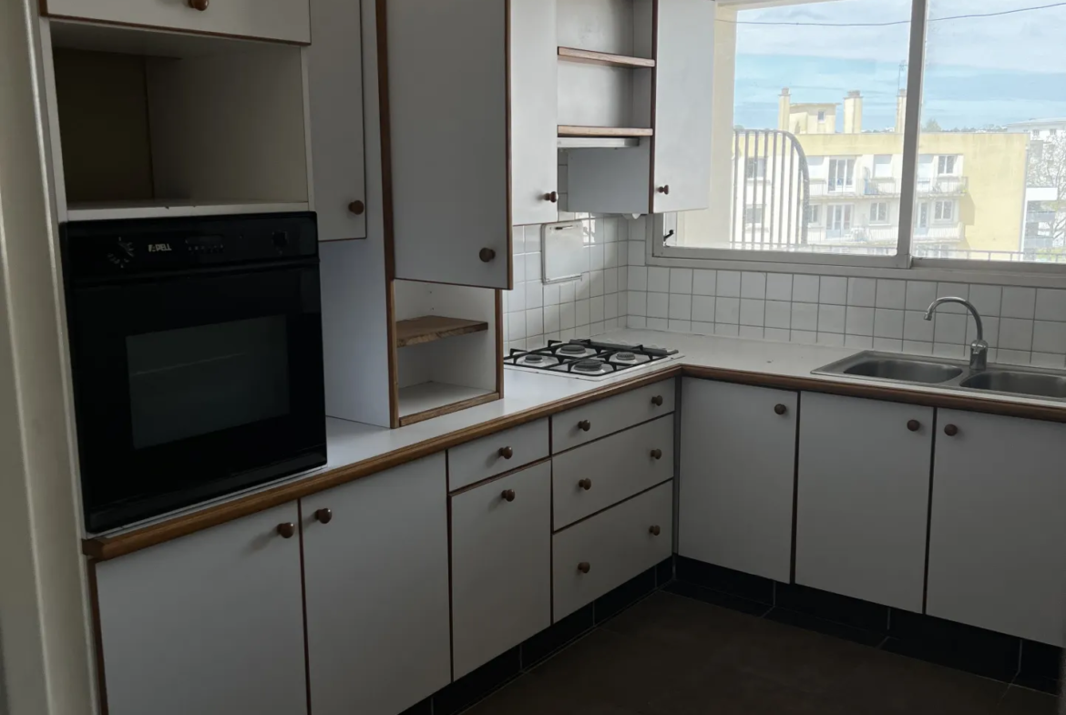 Appartement T3 de 71 m2 avec balcon et terrasse à Brest 