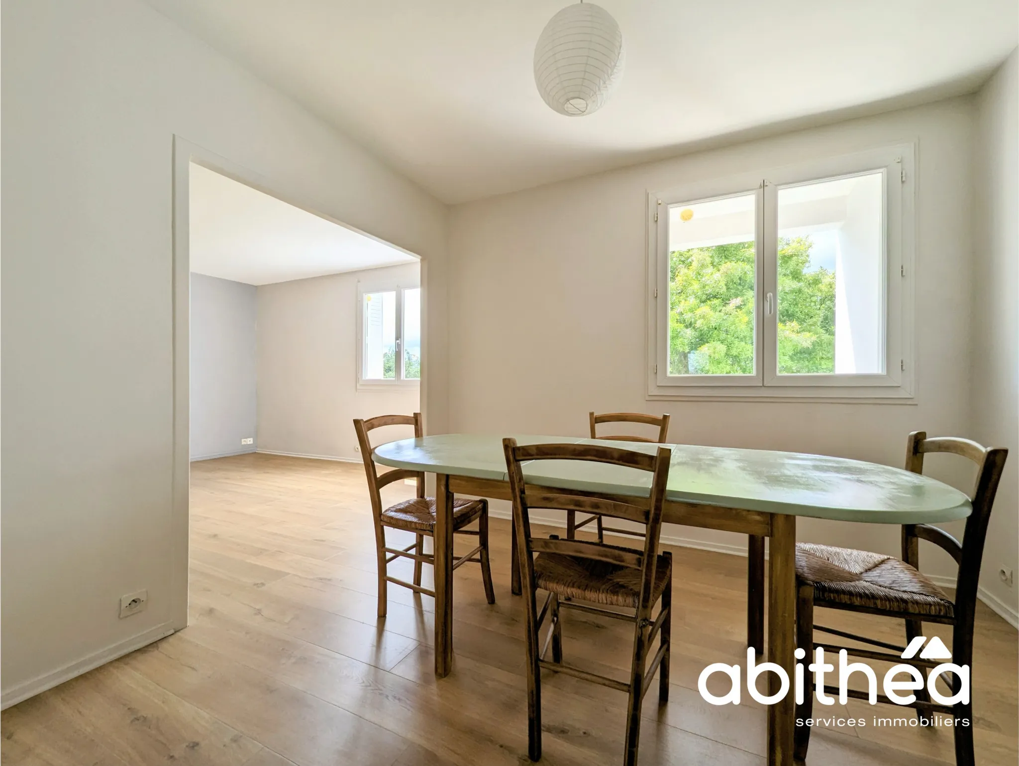 Appartement T4 lumineux à Libourne avec vue sur jardin 