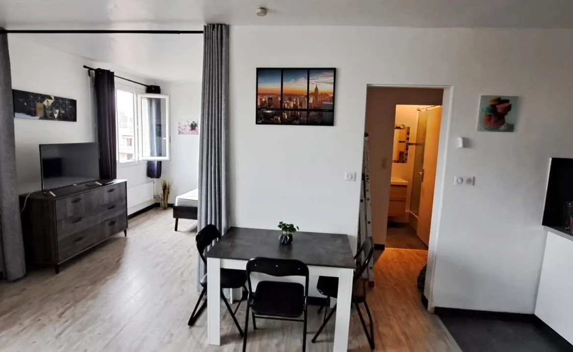 Appartement rénové lumineux à Avignon 