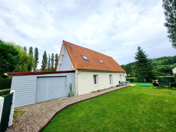 Maison de village rénovée à Offranville avec 3 à 4 chambres à vendre