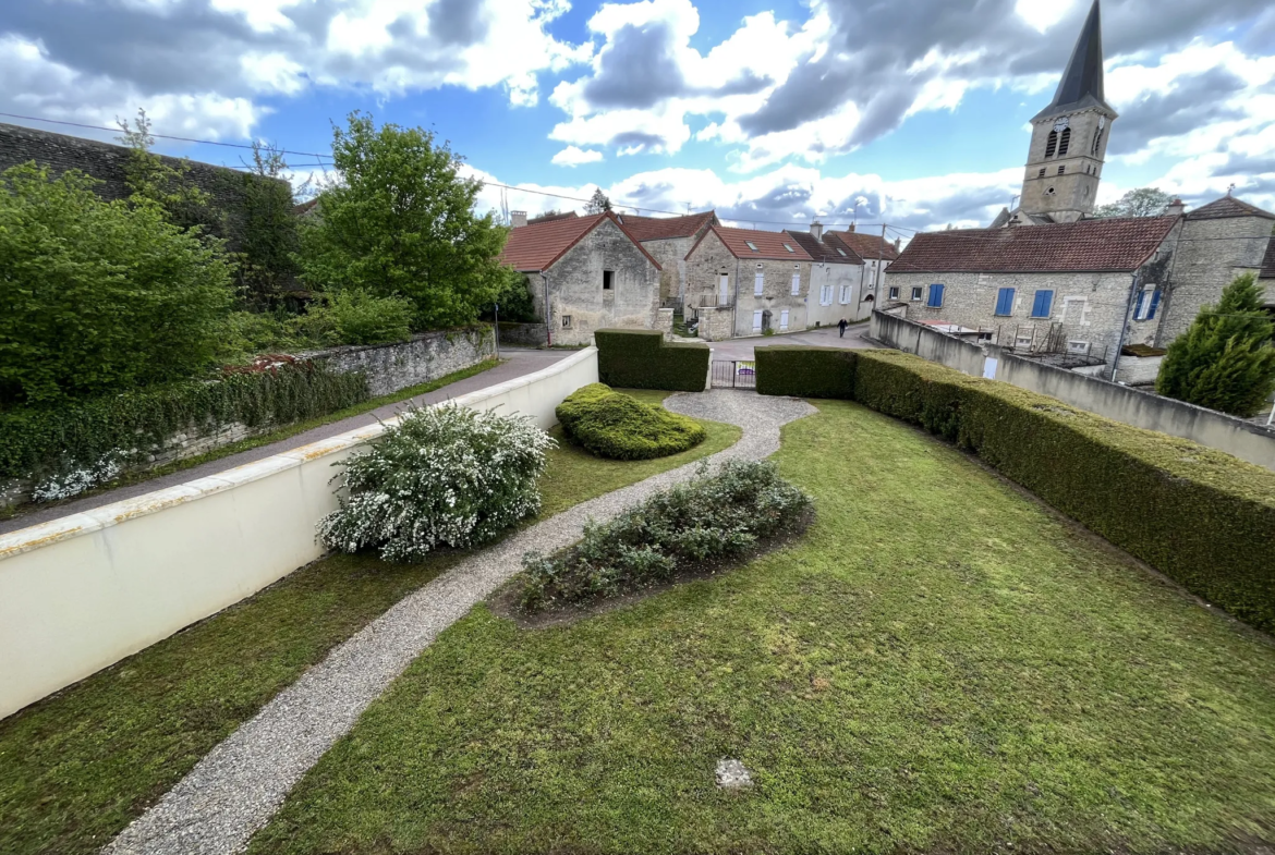 Longère 7 pièces à Montbard 