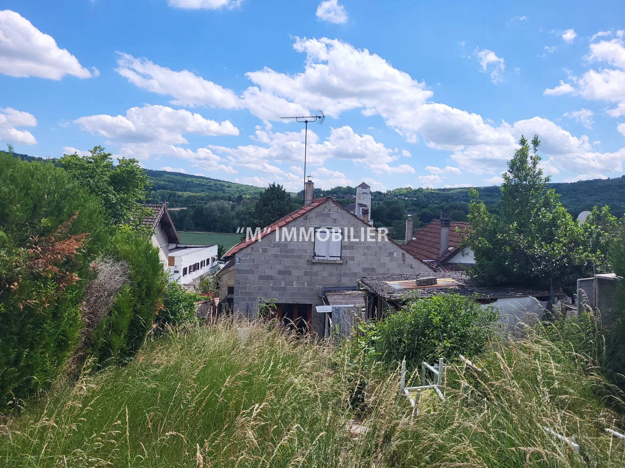 Maison Indépendante à Rénover - Charly sur Marne 