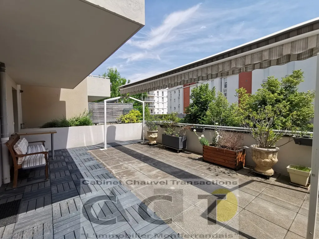 Appartement 3 chambres avec terrasse ensoleillée à Clermont-Ferrand 