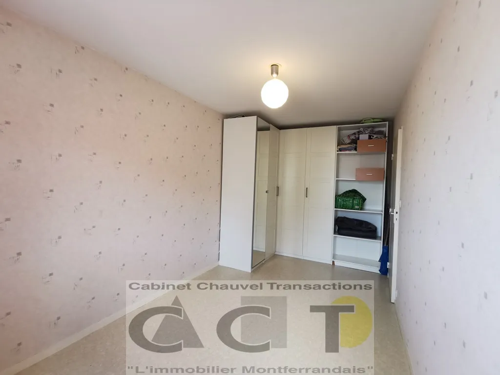 Appartement 3 chambres avec terrasse ensoleillée à Clermont-Ferrand 