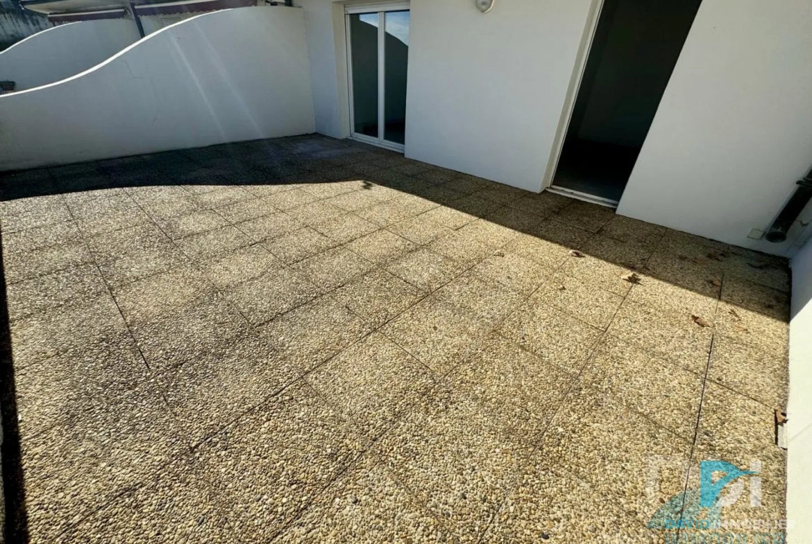 Appartement de 83m2 avec terrasse à CLERMONT-l'HERAULT 