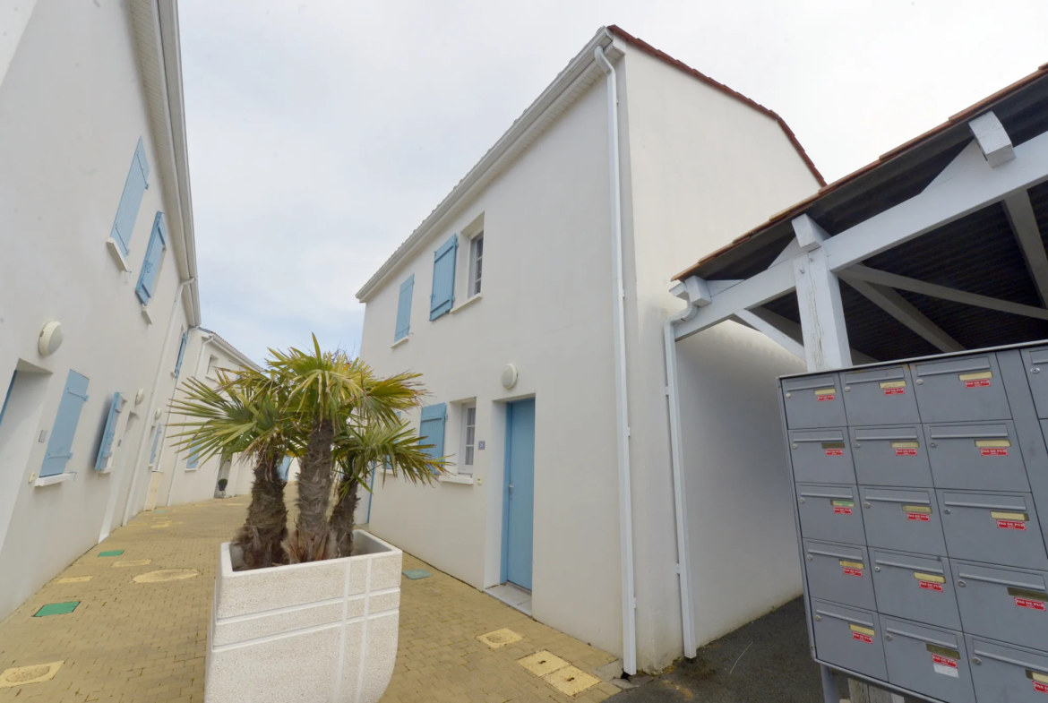 Maison de 3 pièces à Vaux sur mer avec piscine collective 