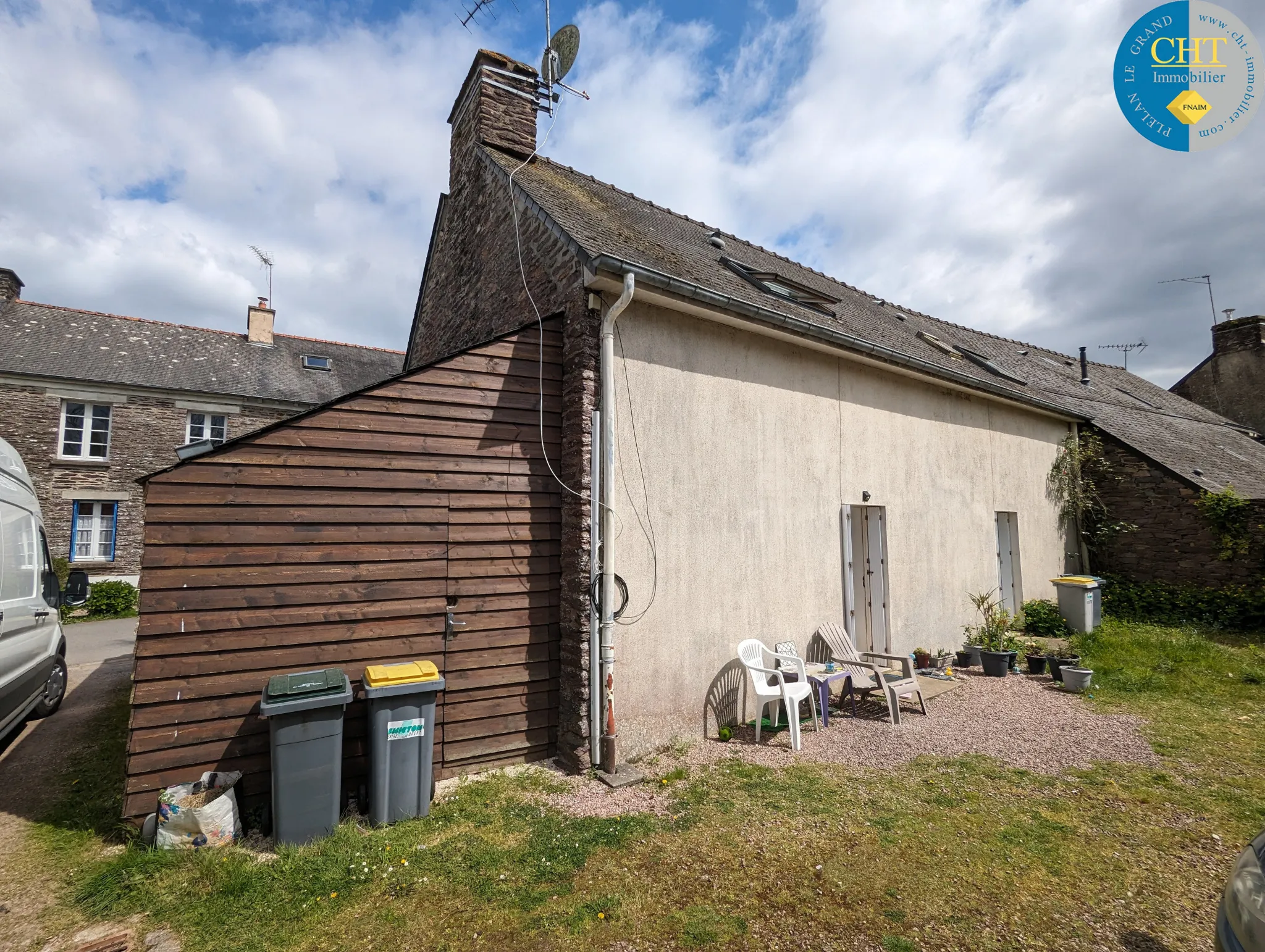 Ensemble immobilier deux maisons à BEIGNON 