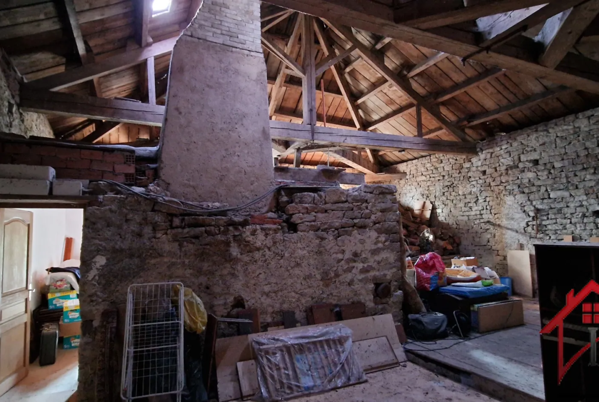 Maison ancienne avec vues superbes dans un village renaissance 