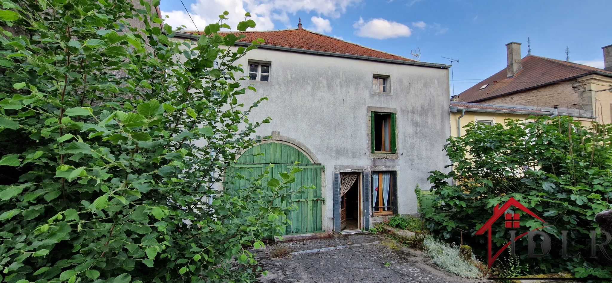 Maison ancienne avec vues superbes dans un village renaissance 