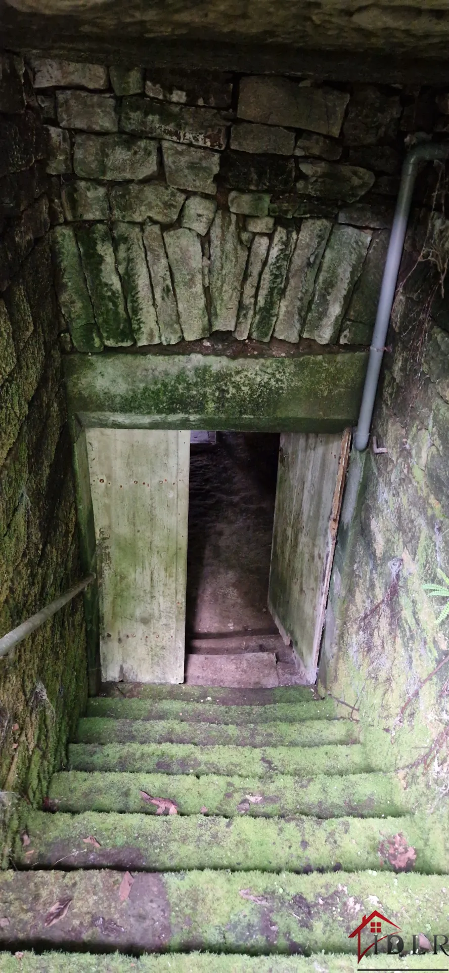 Maison ancienne avec vues superbes dans un village renaissance 