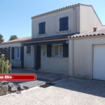 Maison contemporaine avec garage et piscine à Matha