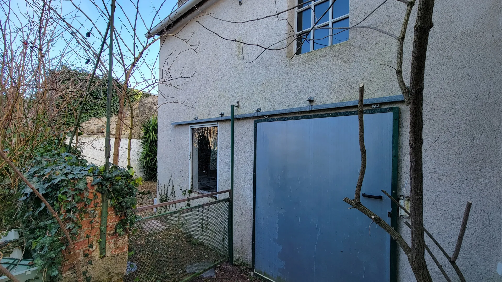 Atelier Local Dépendance à vendre à La Jumellière entre Chalonnes sur Loire et Chemillé ! 