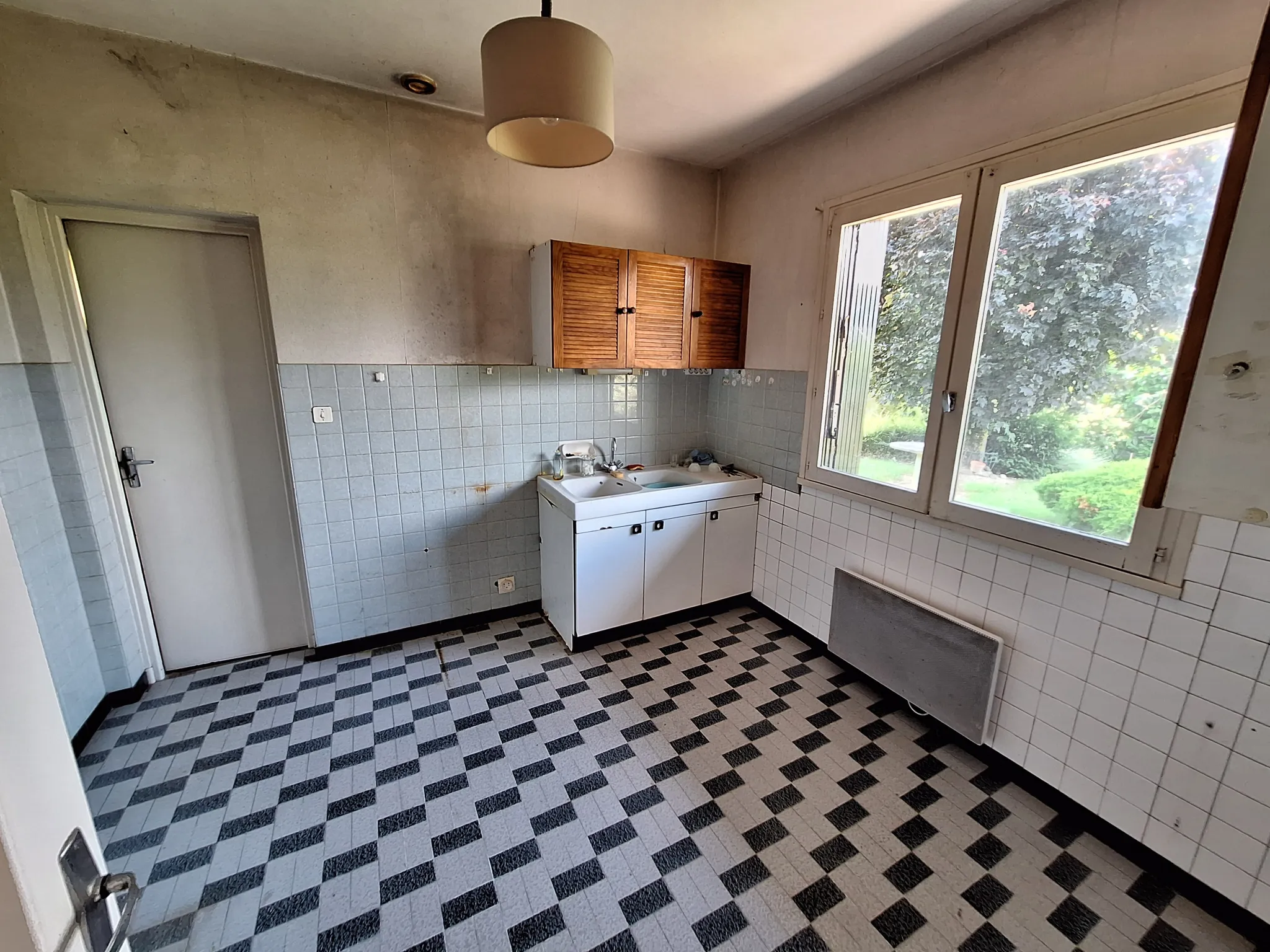 Charmante maison de plain-pied à vendre à Assieu (38150) 