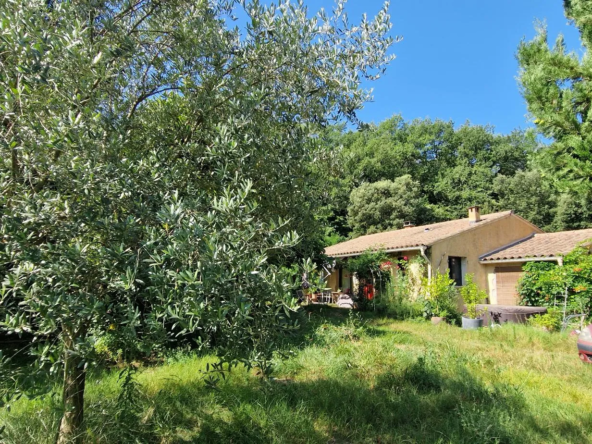 Villa avec 7340m2 de terrain à La Roque sur Ceze