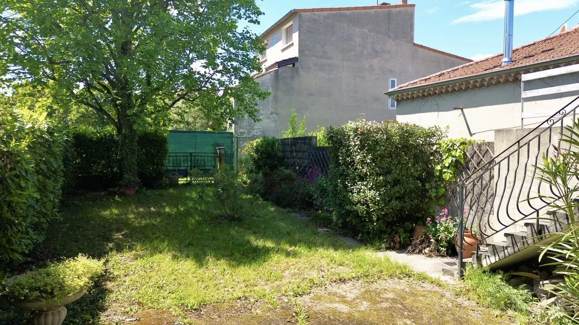 Maison de rue à Châteauvert - Valence 