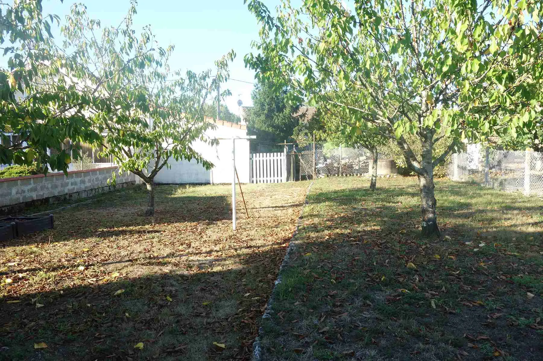 Maison avec Garage et Dépendance Aménageable en Gite - St Ciers sur Gironde 