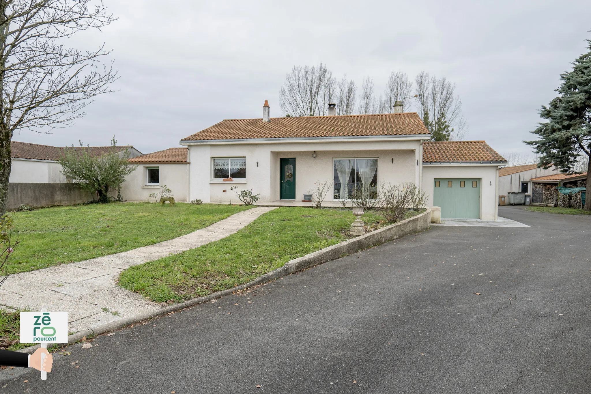 Maison de Plain-Pied à Sainte-Radégonde-des-Noyers 