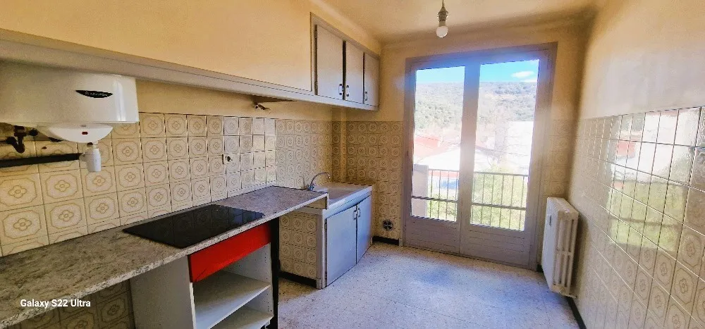 Appartement T3 avec 2 balcons et cave à Amelie les bains palalda 