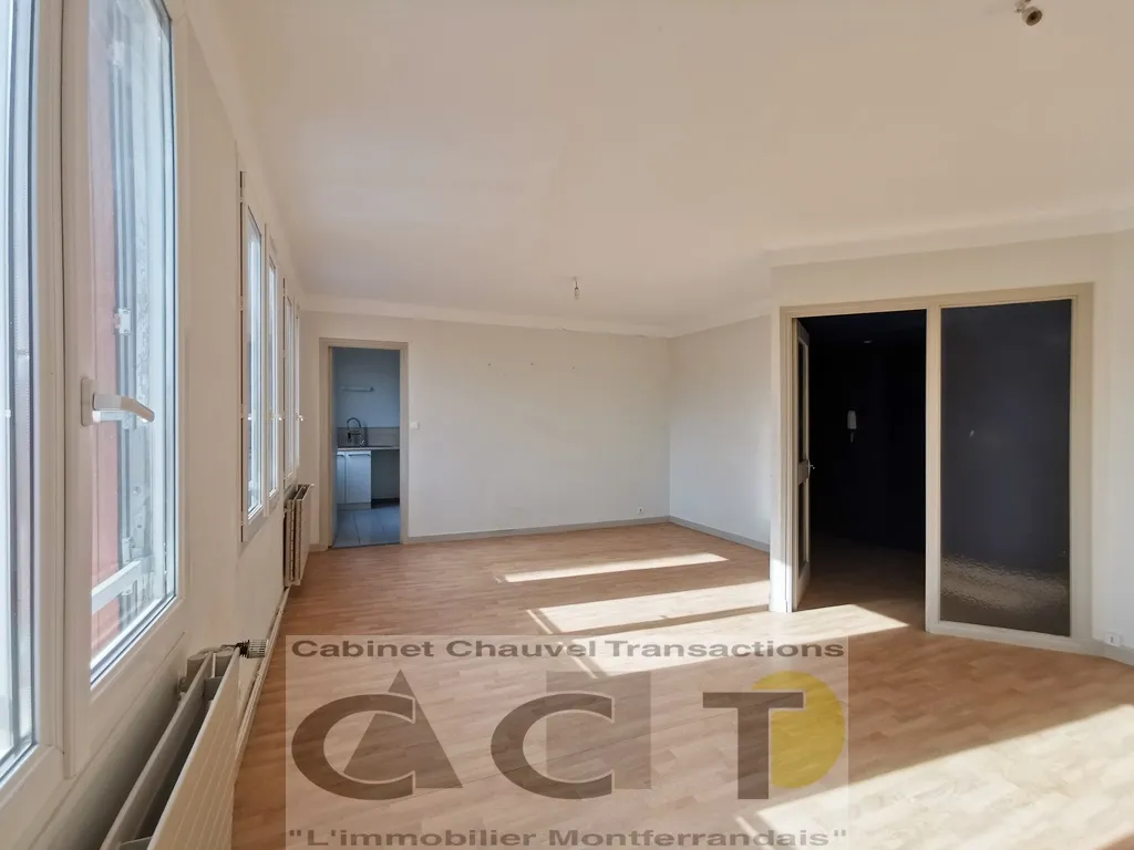 Grand appartement à Montferrand - 3 Chambres - 185 400 € 