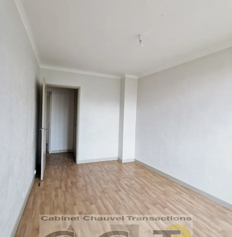 Grand appartement à Montferrand - 3 Chambres - 185 400 € 