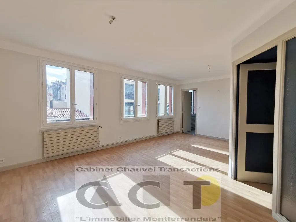 Grand appartement à Montferrand - 3 Chambres - 185 400 € 