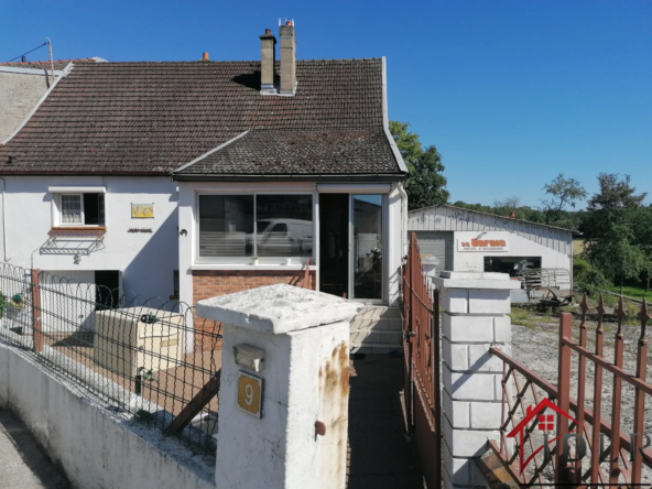 Belle maison d'habitation de type f5 à CHAUMONT