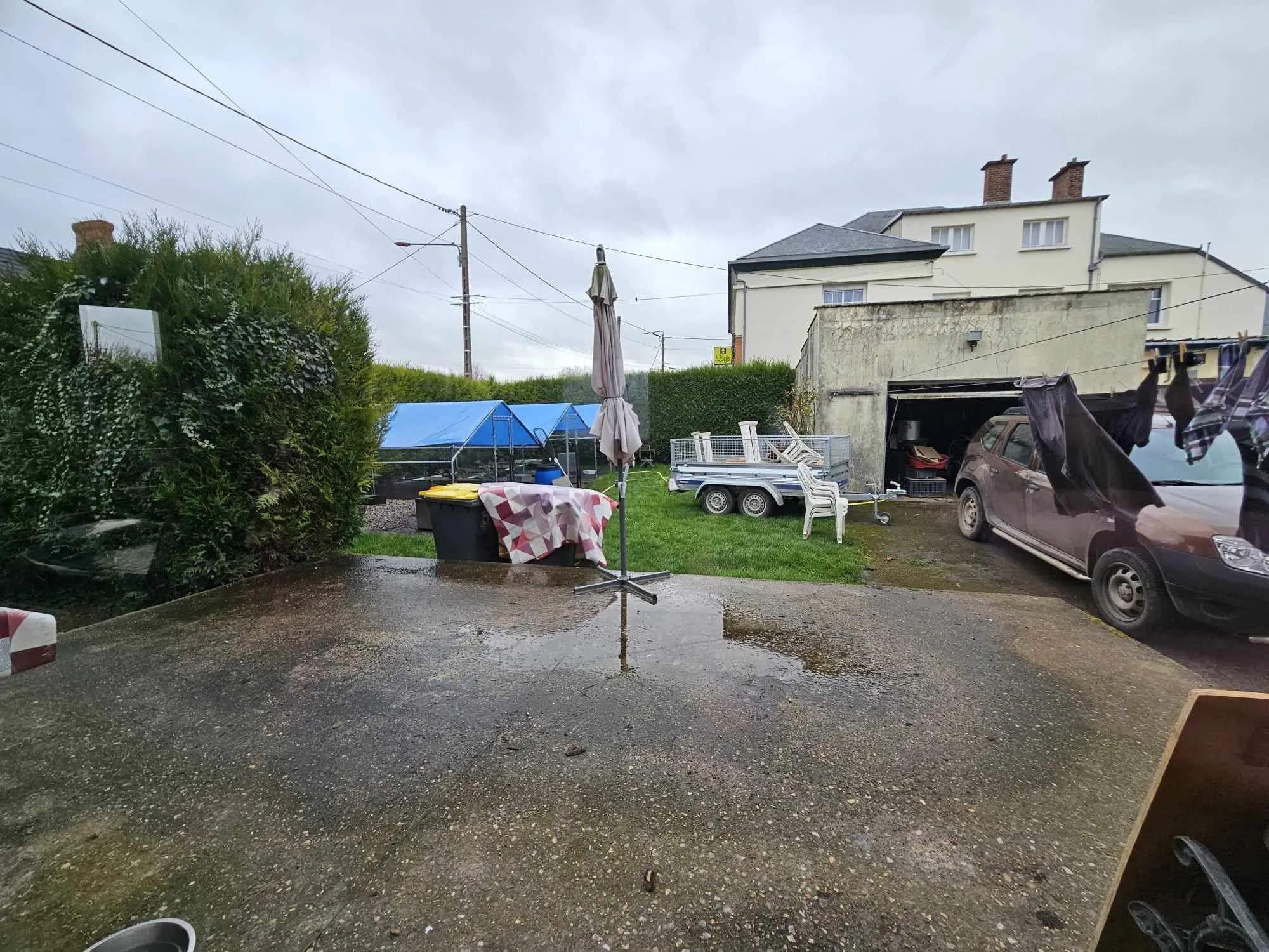 Maison à rénover à 30 minutes d'Amiens 