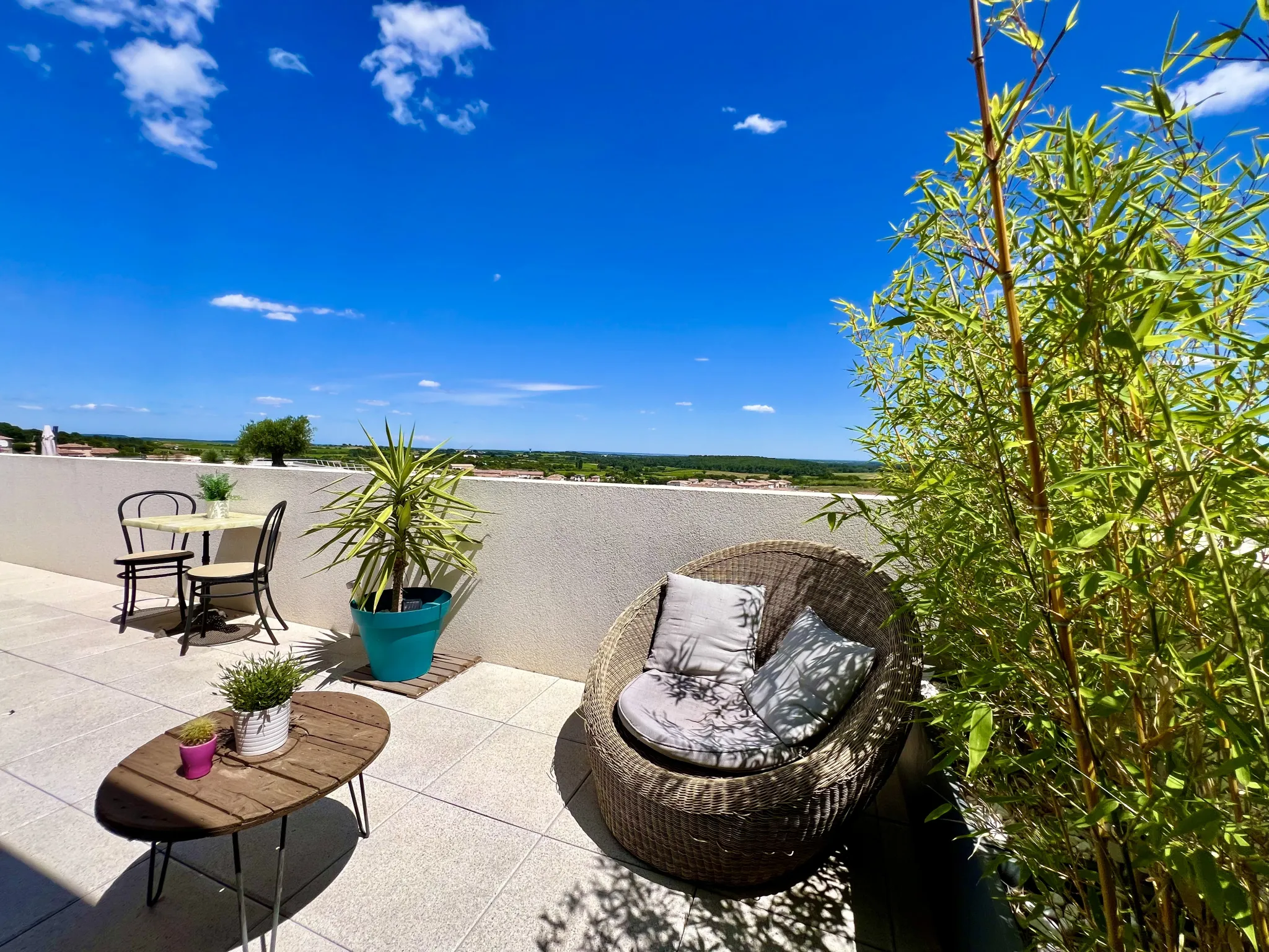 Appartement T3 à RESTINCLIERES avec Terrasse Profonde et Vue Panoramique 