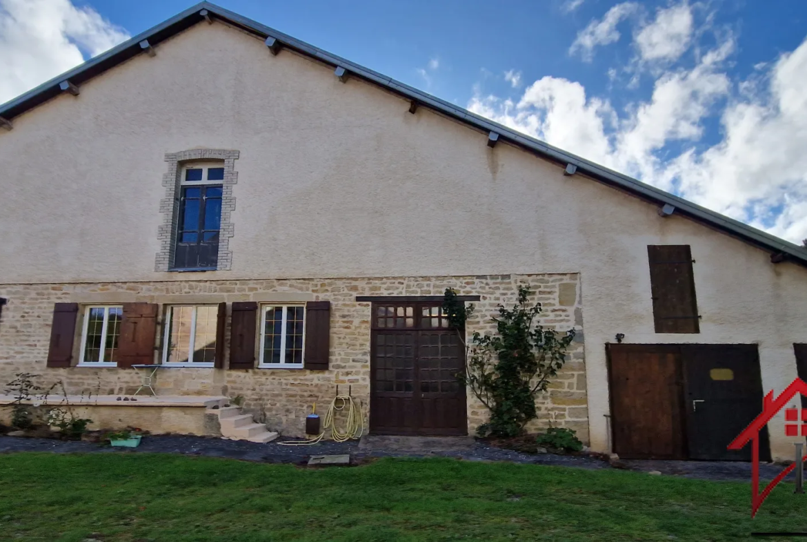 Charmante Maison de Caractère en pierre à Pierremont sur Amance 