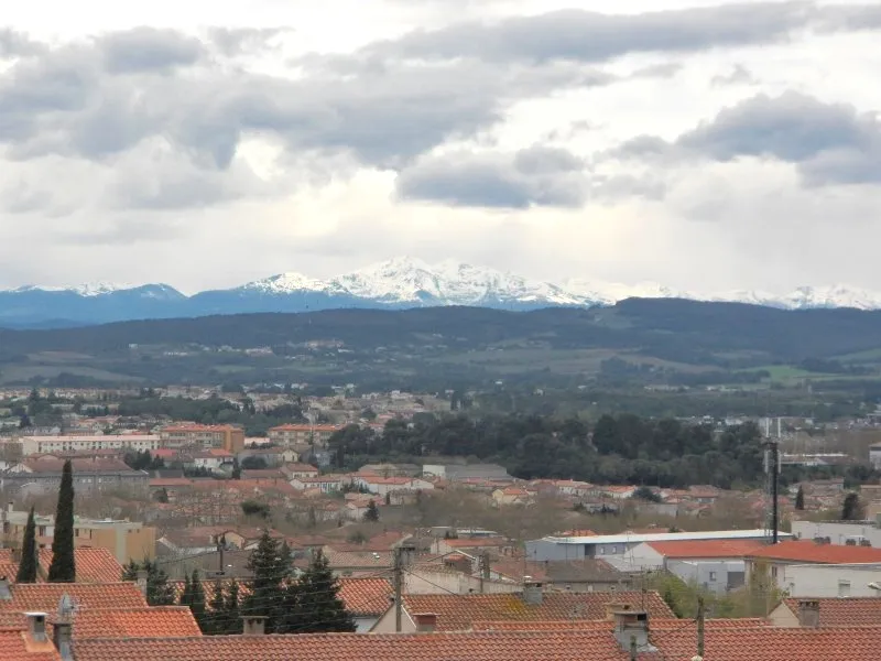 Appartement avec Vue sur les Pyrénées à Carcassonne 