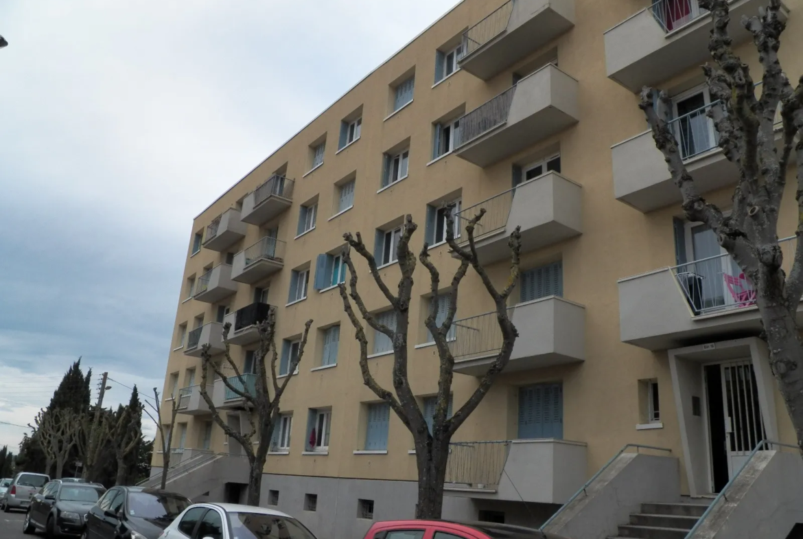 Appartement avec Vue sur les Pyrénées à Carcassonne 