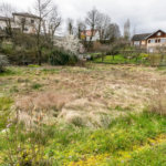 Terrain de 667 m2 en plein Centre-Ville de Saint-Vit dans une Impasse Calme !