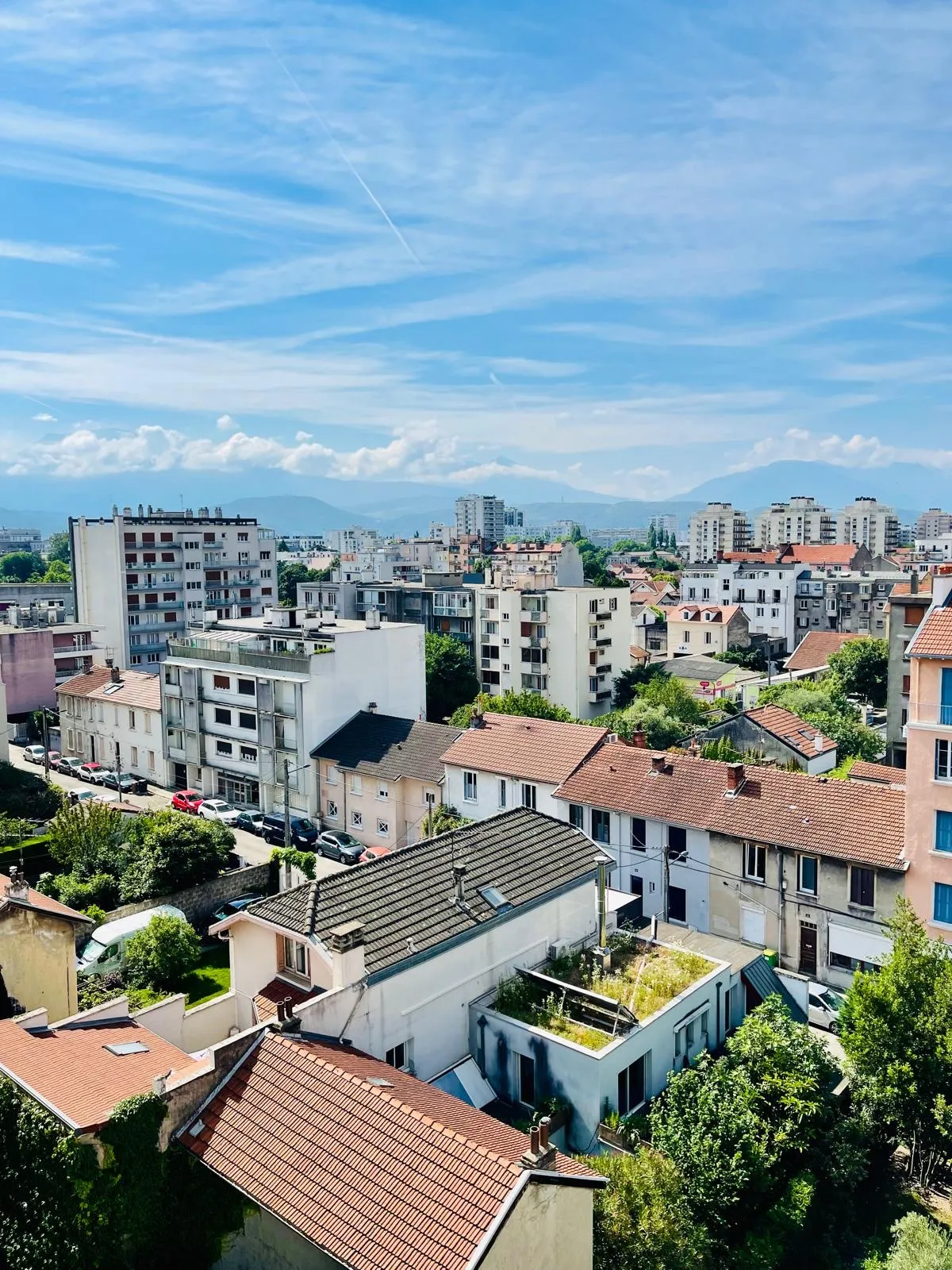 Appartement T5 85m2 rénové avec vues à Grenoble 