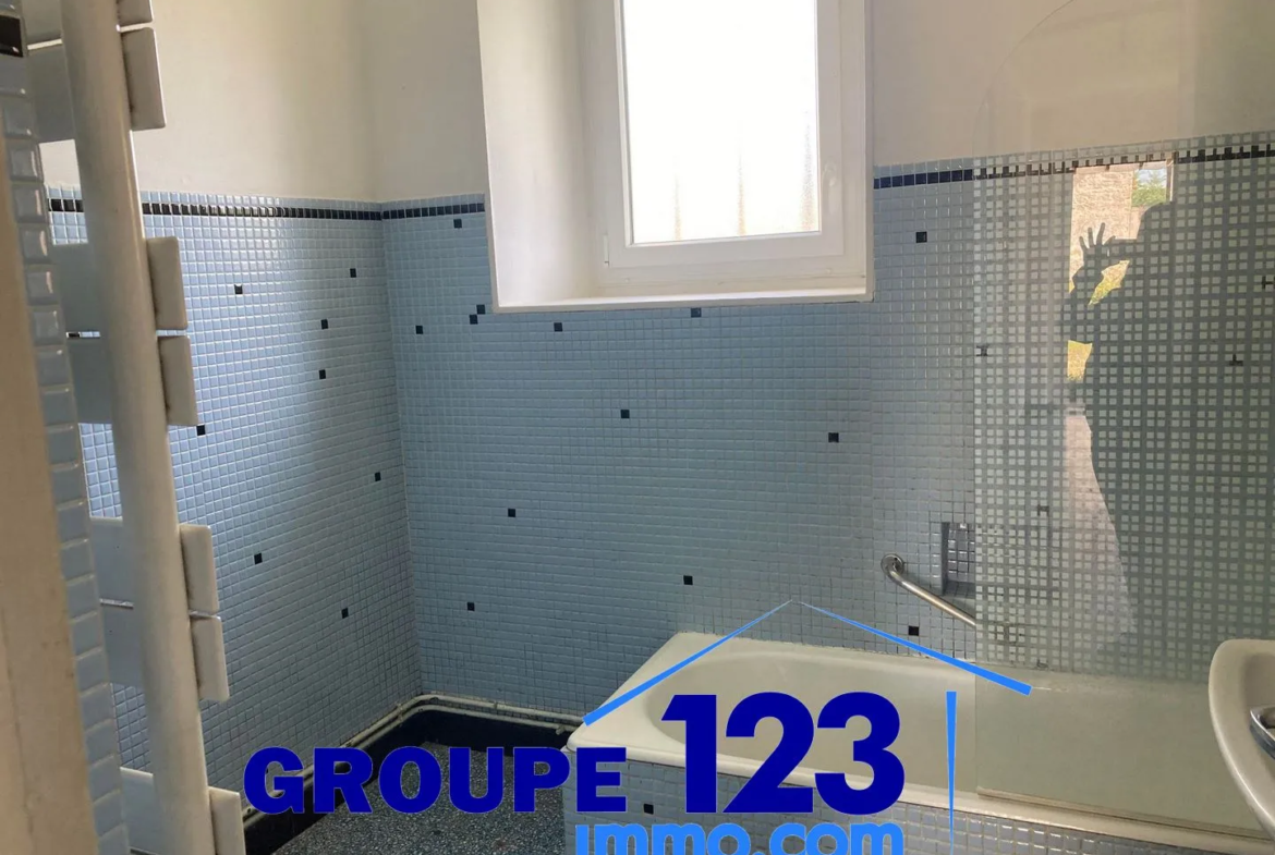 Maison Plain-pied 83 m2 Poilly sur Tholon 