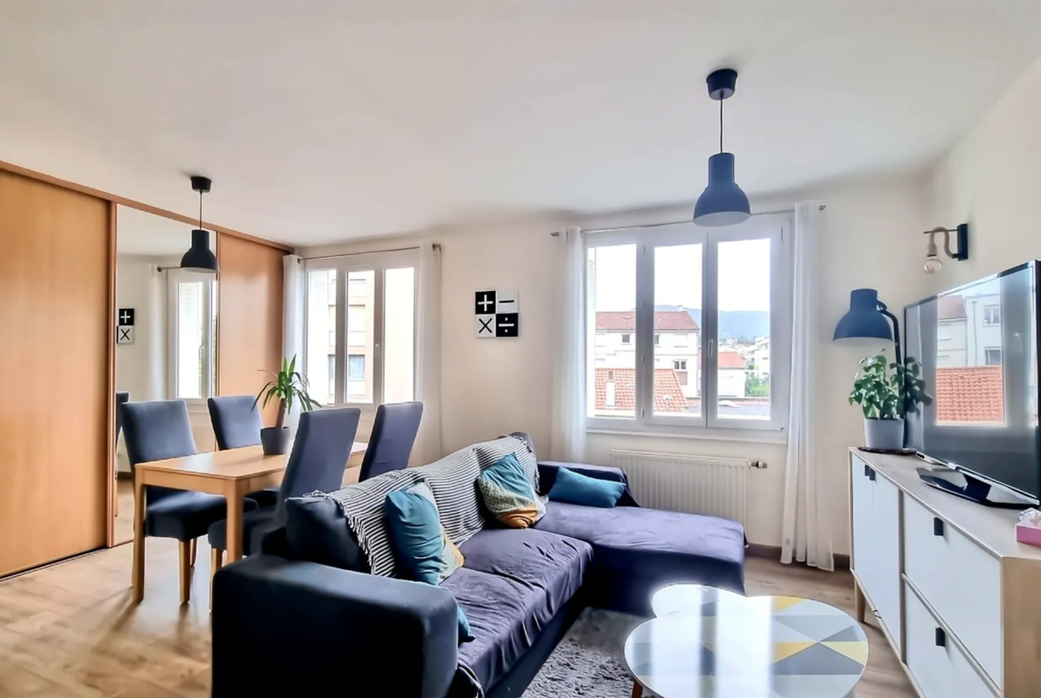 Appartement F3 rénové à vendre près de la Place de Jaude 