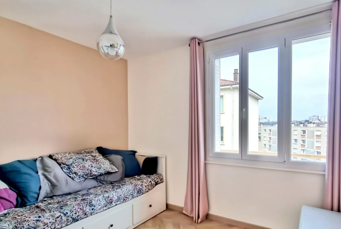 Appartement F3 rénové à vendre près de la Place de Jaude 