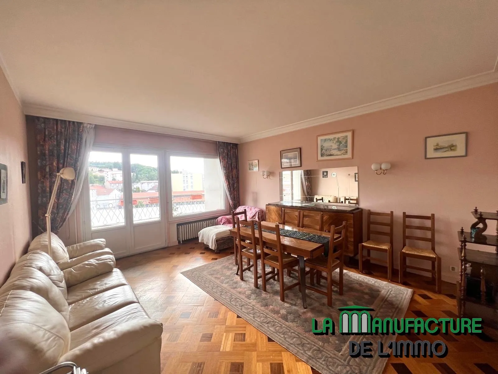 Appartement F5 à rafraîchir - Balcons - Cave - Grenier - Garage / Monthieu - Rue des Allies 