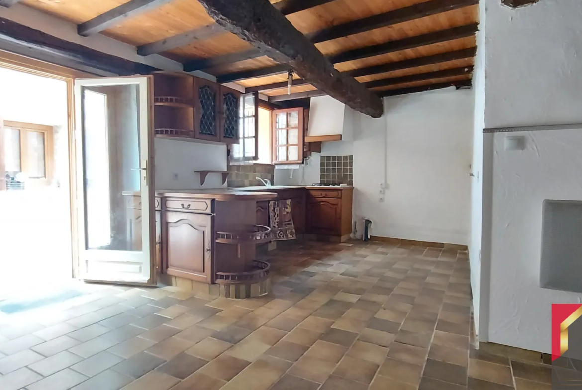 Maison de village à Baho de 80m2 à rénover 