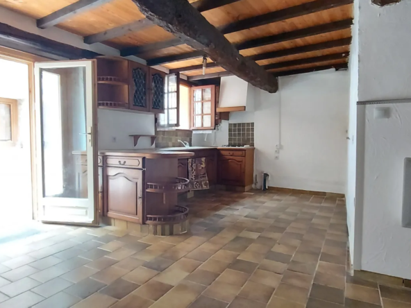 Maison de village à Baho de 80m2 à rénover