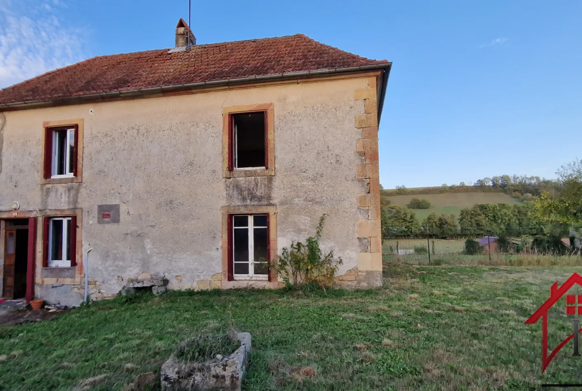 Maison de Caractère à Rénover à Velles 