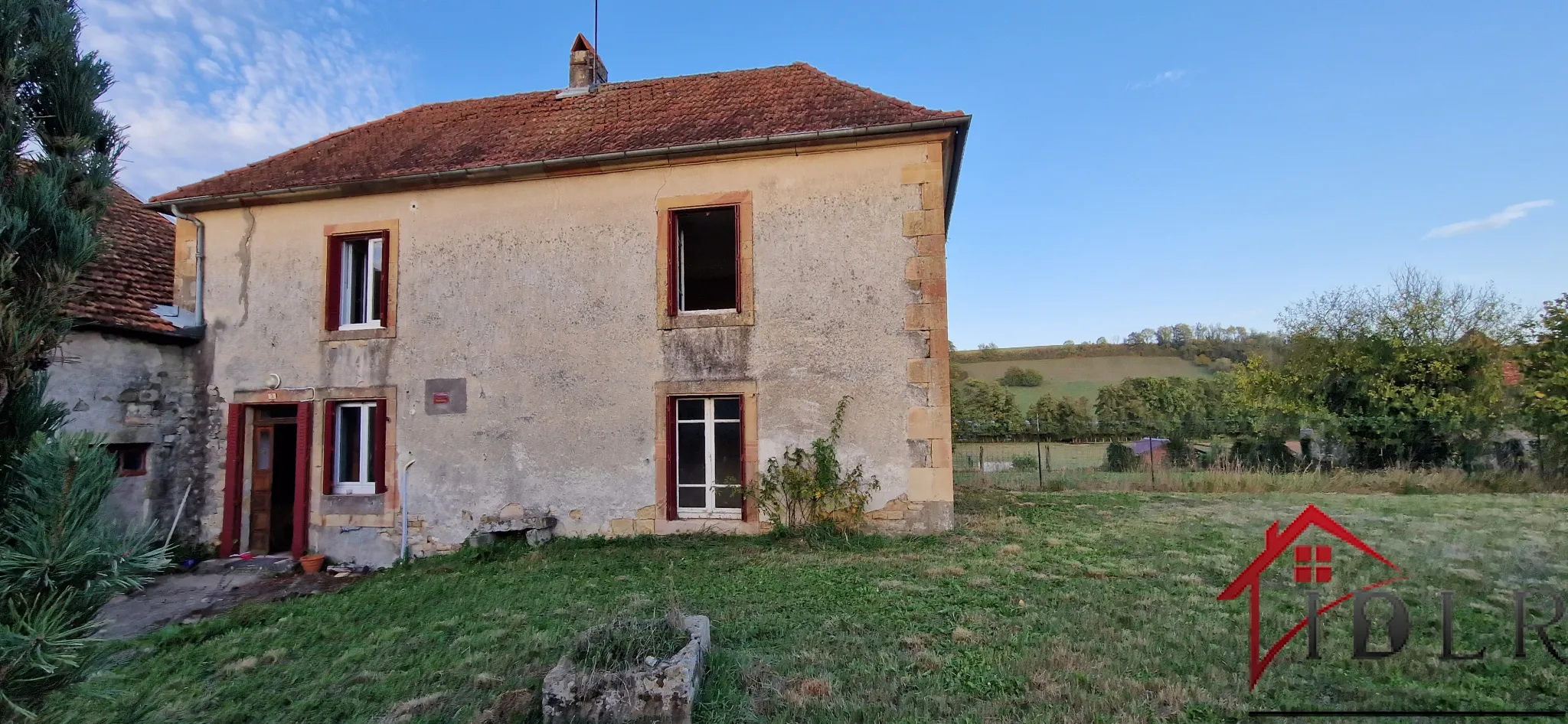 Maison de Caractère à Rénover à Velles 