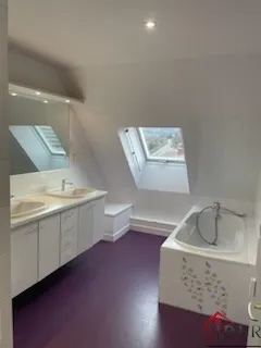 Appartement Type IV en Centre Ville avec Vue Dégagée 