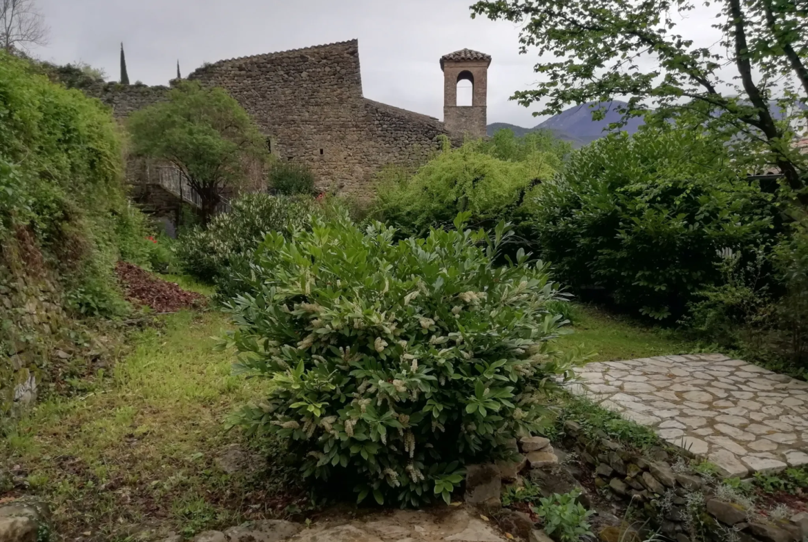 Petite Maison de Village avec Jardin - Bourdeaux 