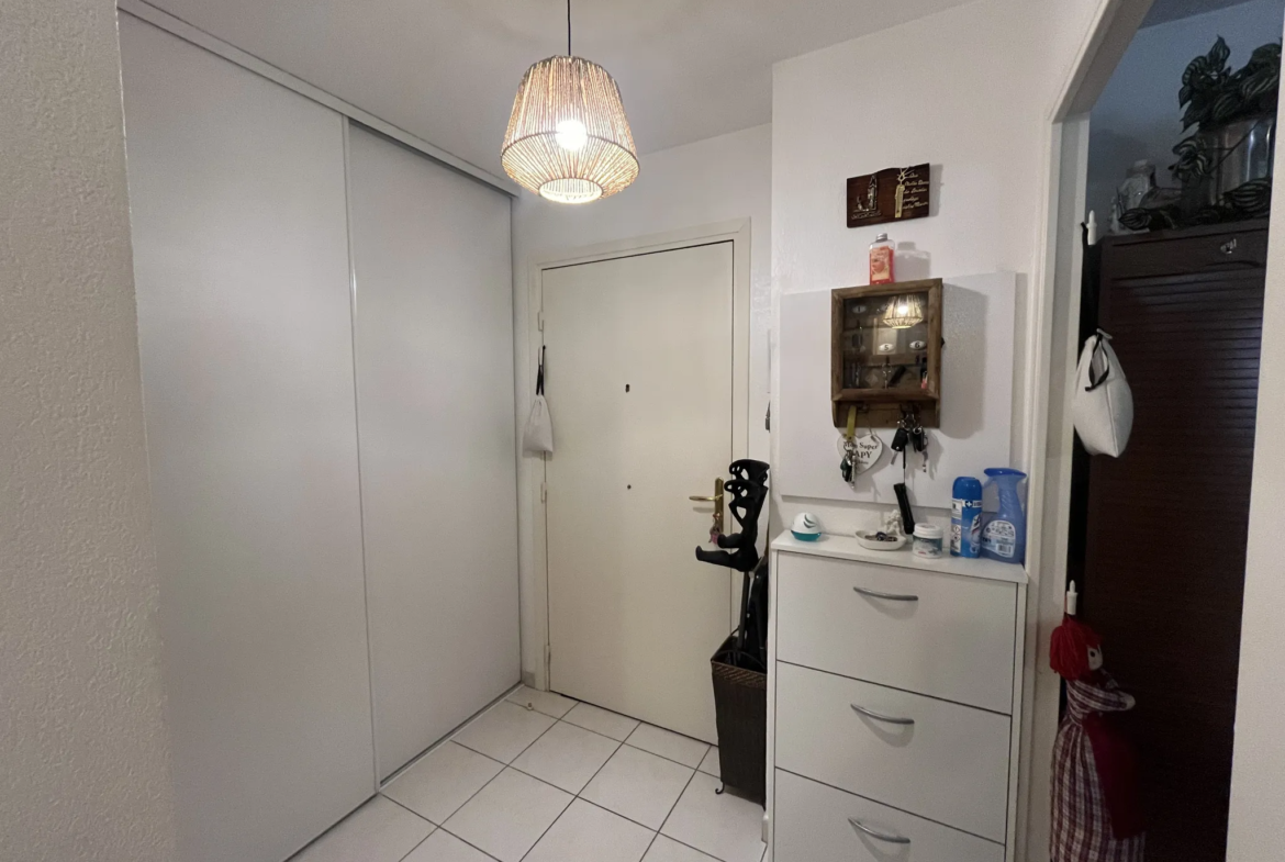 Appartement F2 avec balcon et parking à Draguignan 