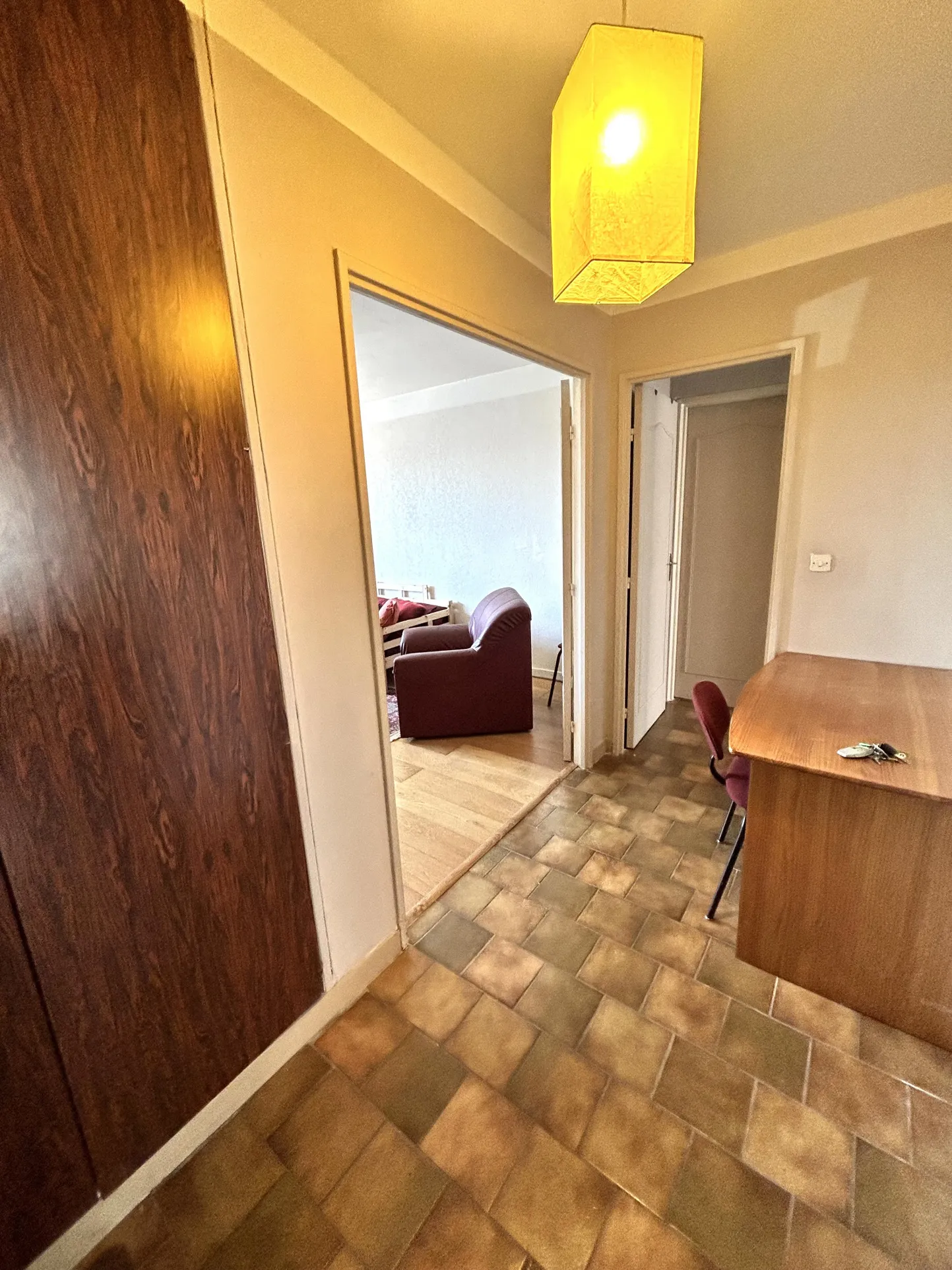 Appartement 2 pièces avec cave et box fermé à NEUILLY-SUR-MARNE 