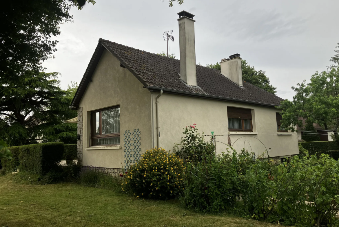 Maison traditionnelle avec 4 chambres et jardin à Évreux 