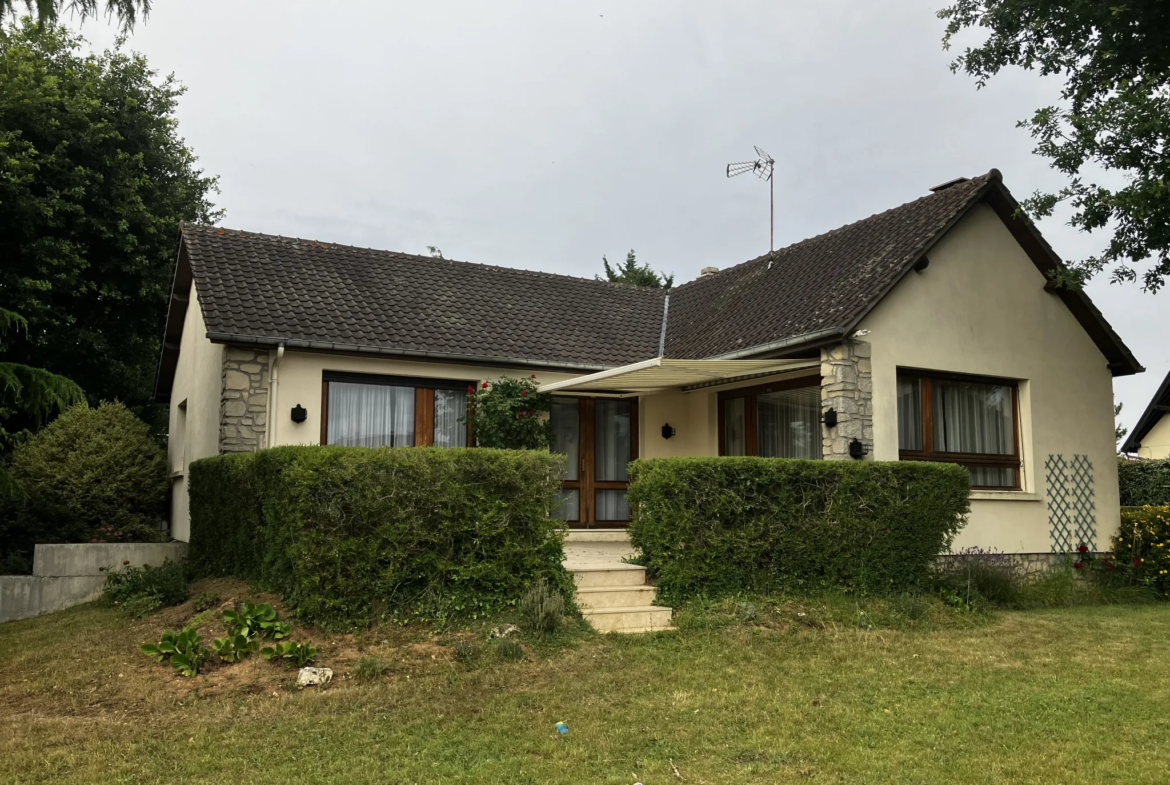 Maison traditionnelle avec 4 chambres et jardin à Évreux 