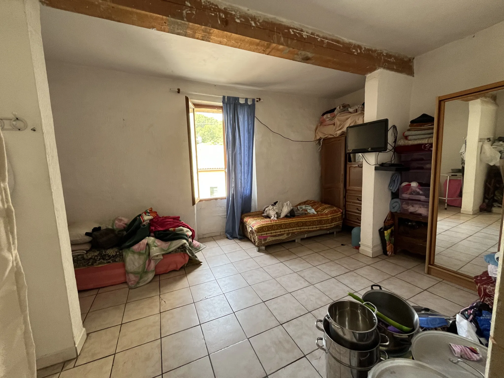 Appartement + grenier aménagé en F4 pour 215 m2 au total - Le Luc 