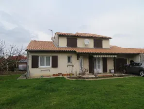 Vente maison F6 à Artigues-Près-Bordeaux - 113m2, 4 chambres, 110 000 € 